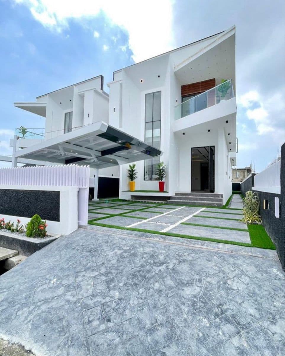 Premium real estate development